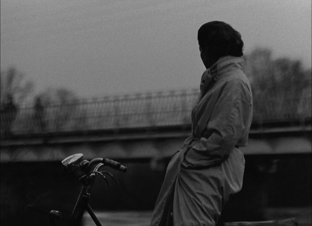 I knew that someday you would find me. I waited for you, calmly, with boundless impatience. Consume me.
#AlainResnais

Hiroshima mon amour (Alain Resnais, 1959).