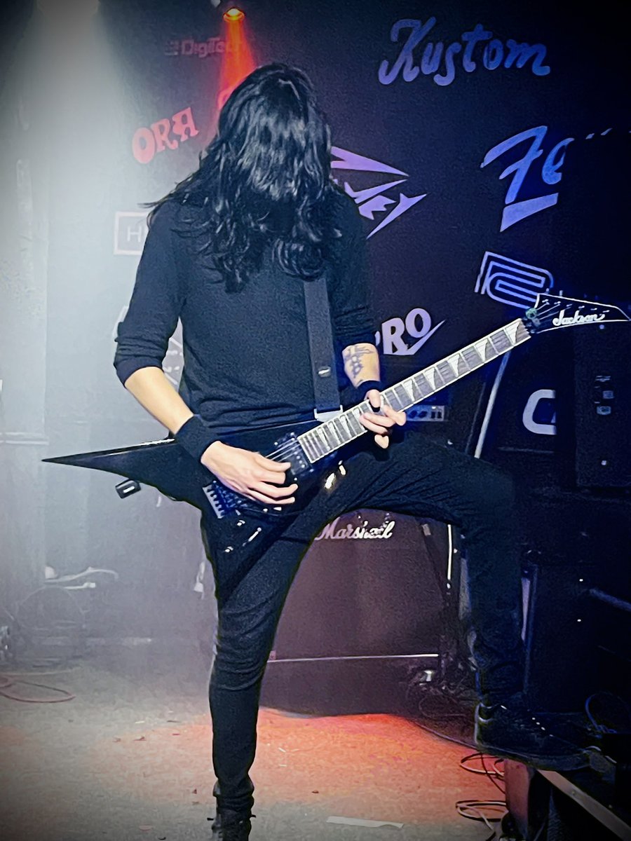 SardesonTracy's tweet photo. Pictures I took of @Thecrownedmusic from Last Nights Show!!
We all had such a blast, and it was so great to see all my Metal Family and Friends.
#Metal #MetalLife #MetalMusic #MetalGirl #MerchGirl #LiveMusic #Concert #Show #Party #SundayNight https://t.co/gGNxm4YC2i