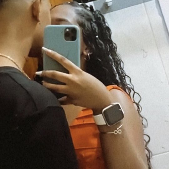 b7pict's tweet photo. te amo 💕 https://t.co/ae71dEnA31