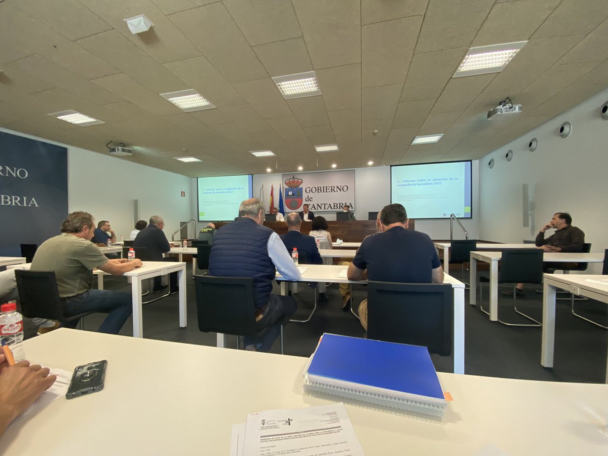 VirginiaCarrace's tweet photo. Y hablando de #PEPLIF...#IIFFCantabria la semana pasada se celebró la séptima #MesaDelFuego
Estad atentos y contactar con vuestros representantes porque comienza el proceso de revisión, con varias mesas previstas hasta diciembre, mes que se prevé la consulta pública. https://t.co/PenmOUJCpP