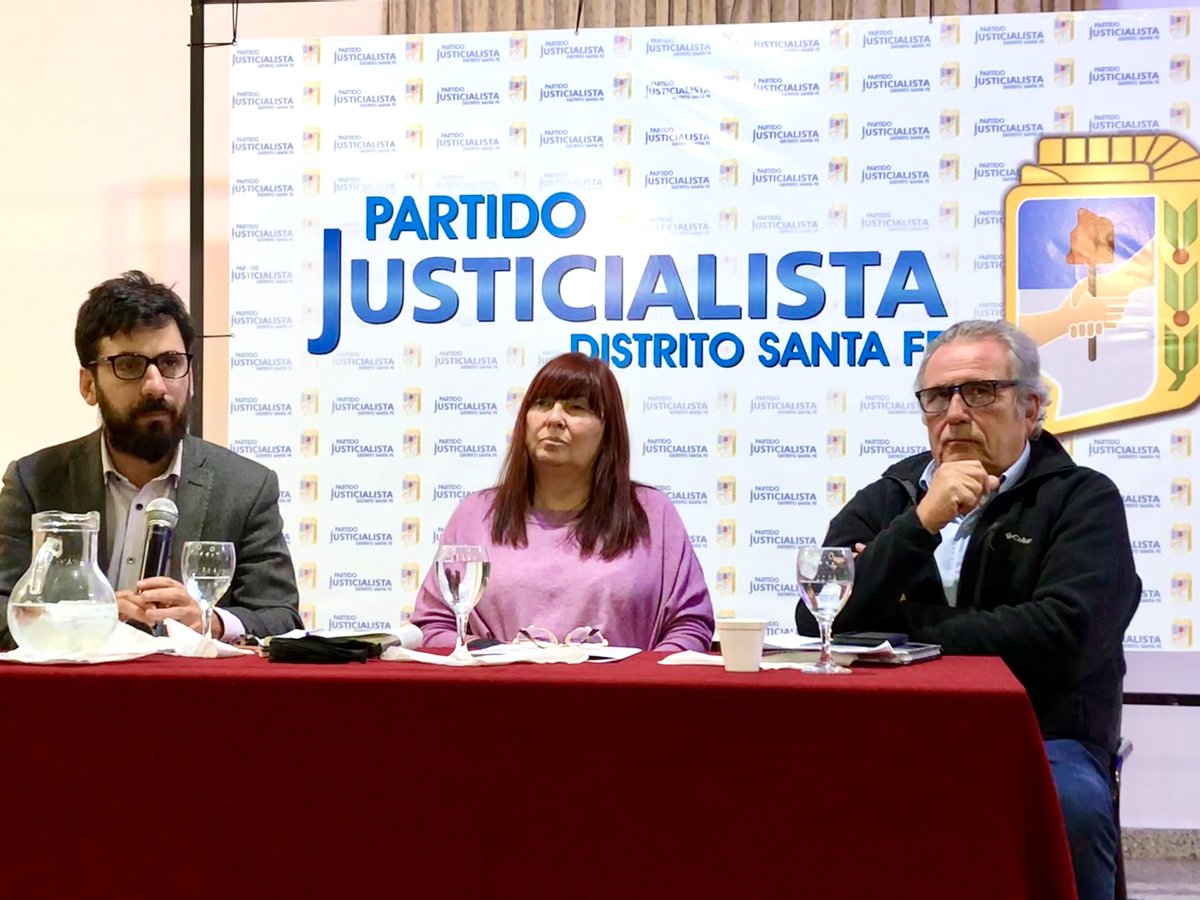 grupoceibosf's tweet photo. #Ahora #PJSantaFe
🗣Charla “Autonomía Municipal” Con @celiaarena @ROliveraPJ y @mariano_bar https://t.co/3QicQfdAUh