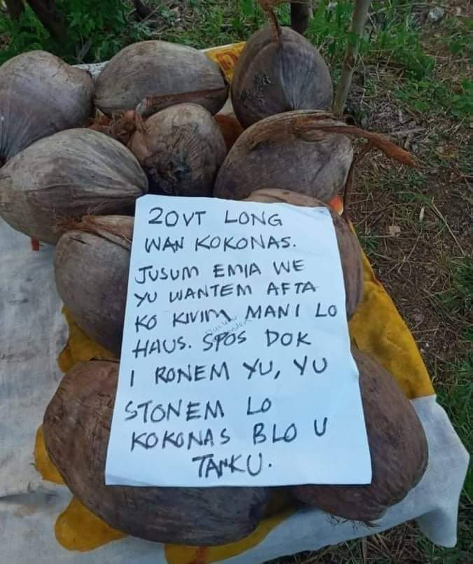 Morning humour 😂
'20vt for a coconut, pick one and come and pay at the house. If the dog chases you, throw your coconut at it' 😂
PC: Taet TV