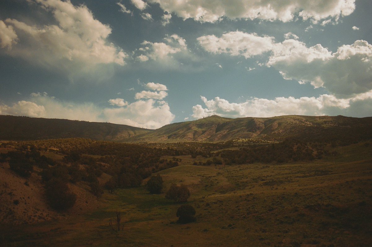 johnnyhomemovie's tweet photo. Landscapes on America day https://t.co/MKefyLgCuy