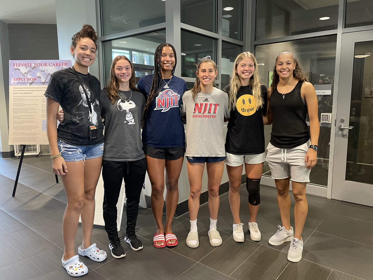 NJITWBB's tweet photo. Look who is 🔙 on campus 

Time to get to work‼️ https://t.co/kXhidUT2Wp