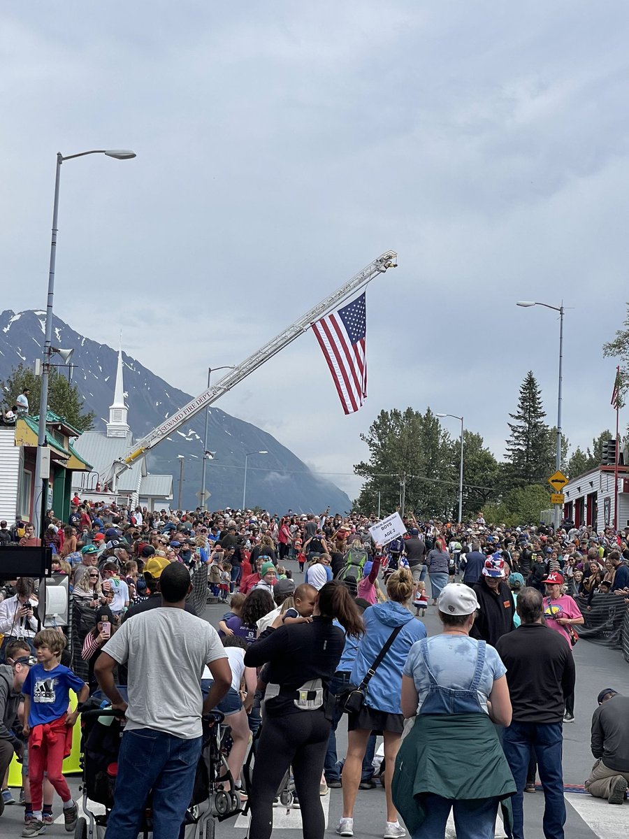 mayor_bronson's tweet photo. #mountmarathon #independenceday2022 #fourthofjuly #alaska https://t.co/znvf6RwO0E