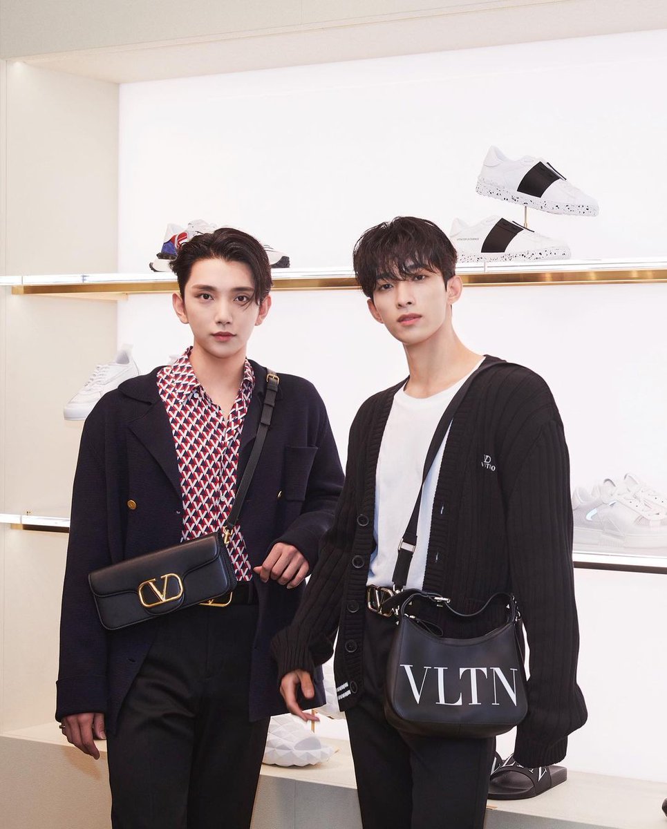 random seoksoo (@randomseoksoo) on Twitter photo 