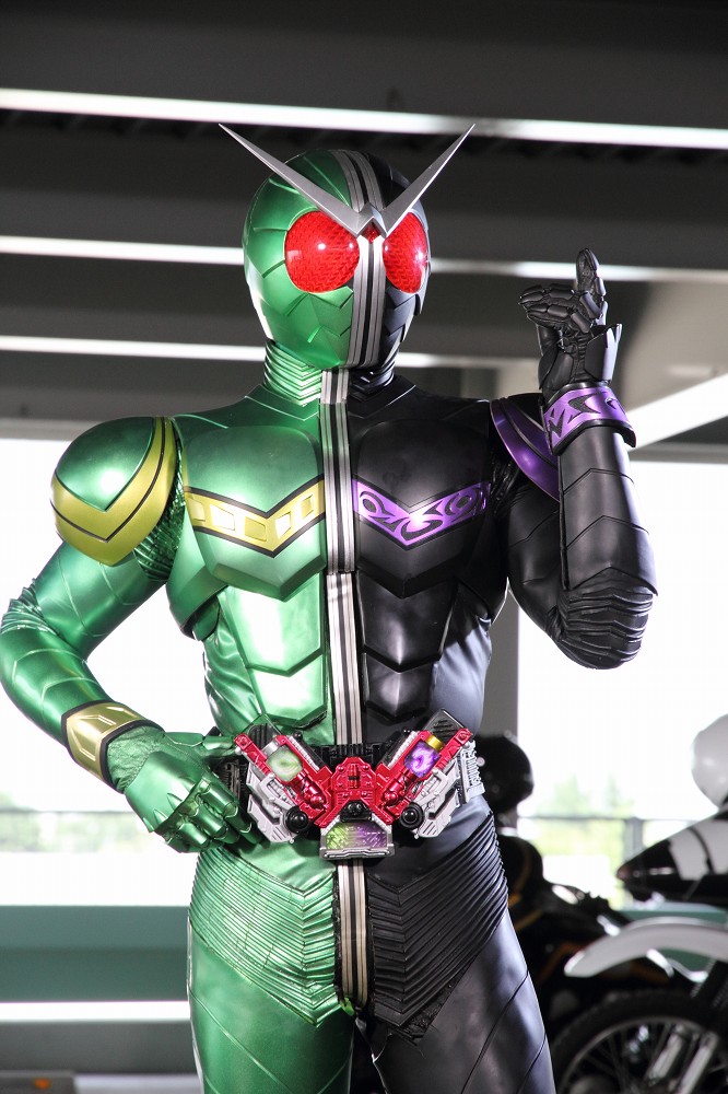 仮面ライダーw　フィリップ　Red Monkey 仮面ライダーw フィリップ Red Monkey Amazon.co.jp: TAMASHII
