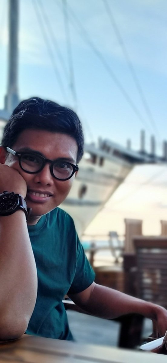 KakaCule's tweet photo. Ada tiga hal yang kupelajari untuk mulai menyayangi diri sendiri, yaitu MENGAPRESIASI, MENERIMA, dan MENJAGA.
Dalam perjalanan hidup yg entah akan berujung di titik mana, kerja keras dan sabarmu akan selalu di uji dgn jatuh bangun dan terkadang air mata. https://t.co/luxe4ADOqS