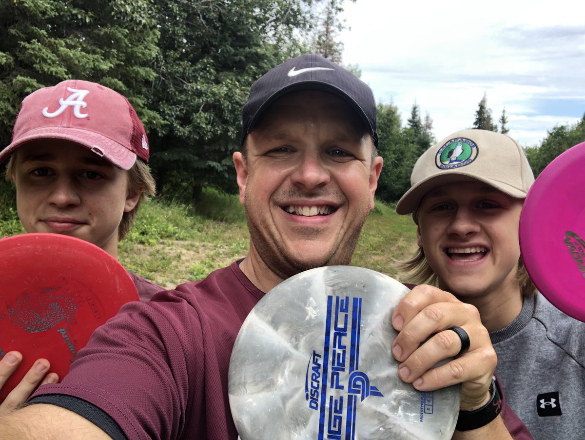 Thompson7Jeremy's tweet photo. A little disc golf on the 4th!!! https://t.co/7n5m8vPujo