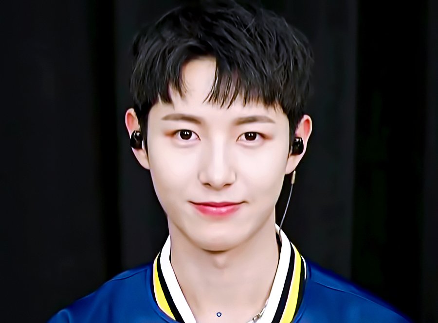 bucinjunie's tweet photo. HUANG RENJUN THANK YOU 

#RENJUN #仁俊 #런쥔 #NCT런쥔 #엔시티런쥔 @NCTsmtown_DREAM https://t.co/GeoDDZY2mw