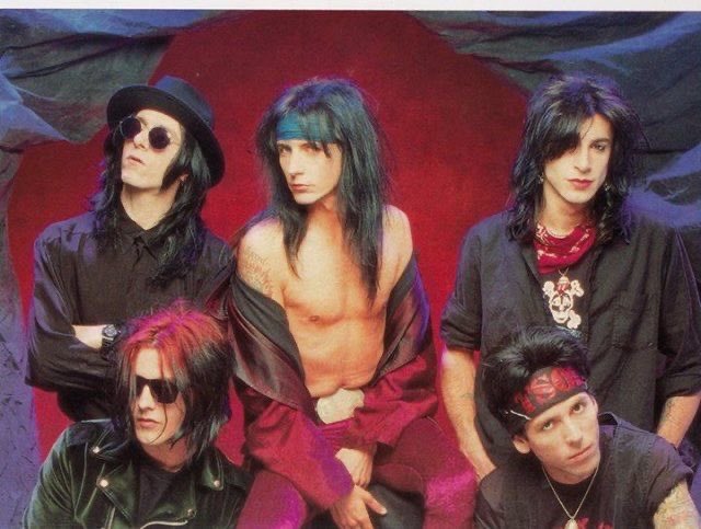 yamametaller's tweet photo. おはようございます♪

今朝はL.A. GUNS/
「Hollywood Vampires」🎧

今日は涼しいです⛅️

冗談にも程があるって言いますよね？
自分の家族が同じ事を言われたらどう思か考えないと🤔
文章の読解力は大事！
＃独り言

皆さん今日も良き一日を🌈

＃LA_GUNS

Some Lie 4 Love♬
https://t.co/wdmLn3uv6d https://t.co/bphE0SWyXj