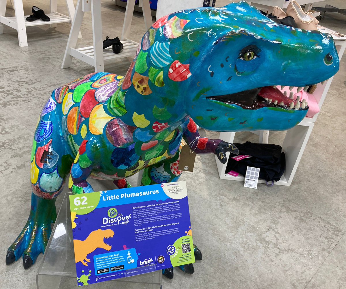 Visit the <a href="/LittlePlumstead/">Little Plumstead Church of England Primary Academy</a> @GoGoDiscover22 Dinosaur - hand painted earlier this year by pupils during restrictions for <a href="/break_charity/">Break</a> &amp; now on display <a href="/JohnLewisRetail/">John Lewis & Partners</a> #Norwich 👍
<a href="/GowildartArt/">GoWildArt</a> <a href="/DioceseNorwich/">Diocese of Norwich</a> <a href="/bishopnorwich/">Graham Usher</a> <a href="/NorfolkGovernor/">Norfolk Governance Service</a>