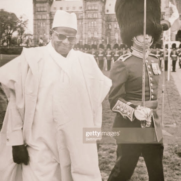 Le premier président de la jeune République indépendante du #Niger, il a régné de 1960 jusqu'à 1974 date à la quelle un coût d'état militaire sanguinaire qui a côté la vie à sa femme l'a éjecté du pouvoir. Il fut un grand homme d'état et un panafricaniste hors pair.
