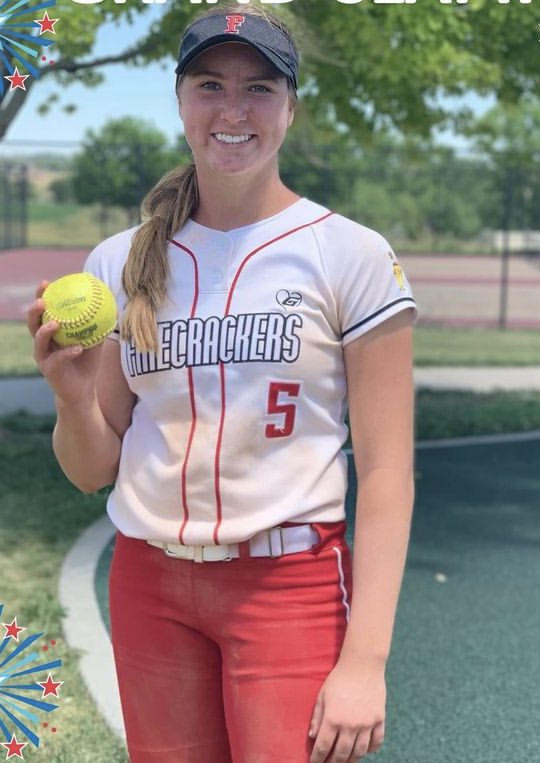 GRAND SLAM to take the lead in the 6th inning! 🥎