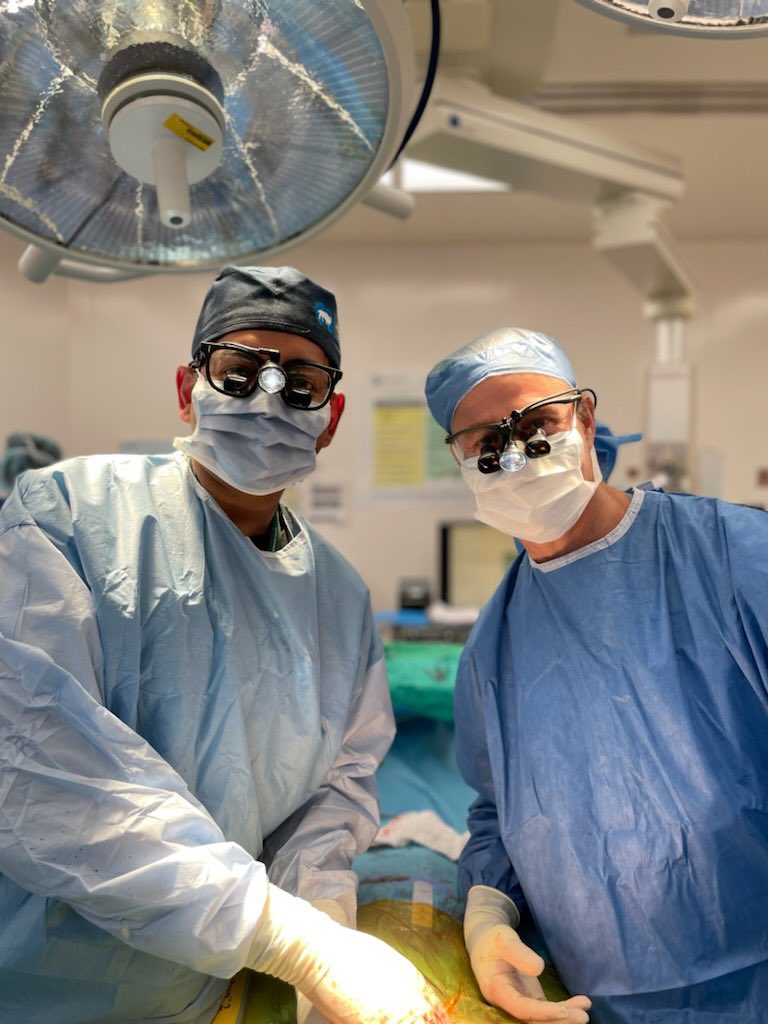 Thanks <a href="/ManitobaUrology/">Manitoba Urology</a> and <a href="/TransplantMB/">Transplant Manitoba</a> for believing in me. Made frendz and memories in Wpg for life! Thankful to have worked with some of the most amazing Urologists, Oncs, Nephro, Vascular, Residents, Coordinators, Nurses and SOAs. Very excited to be back at <a href="/MacUrology/">McMaster Urology</a>!!