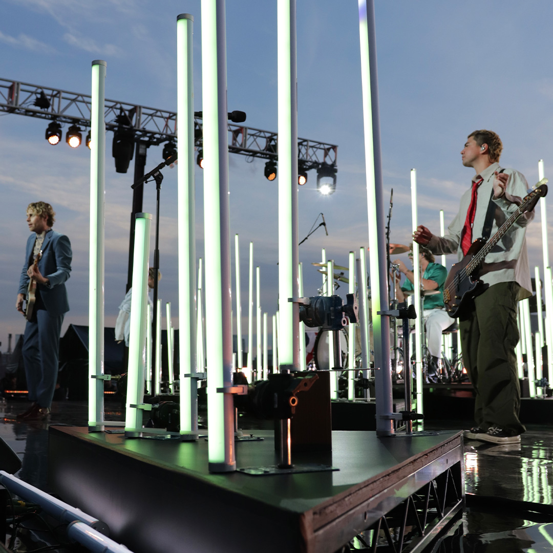 Macys's tweet photo. .@5SOS is turning up the volume on the #MacysFireworks stage! Who are you watching with tonight? 🎆 https://t.co/SZnTmD2cca