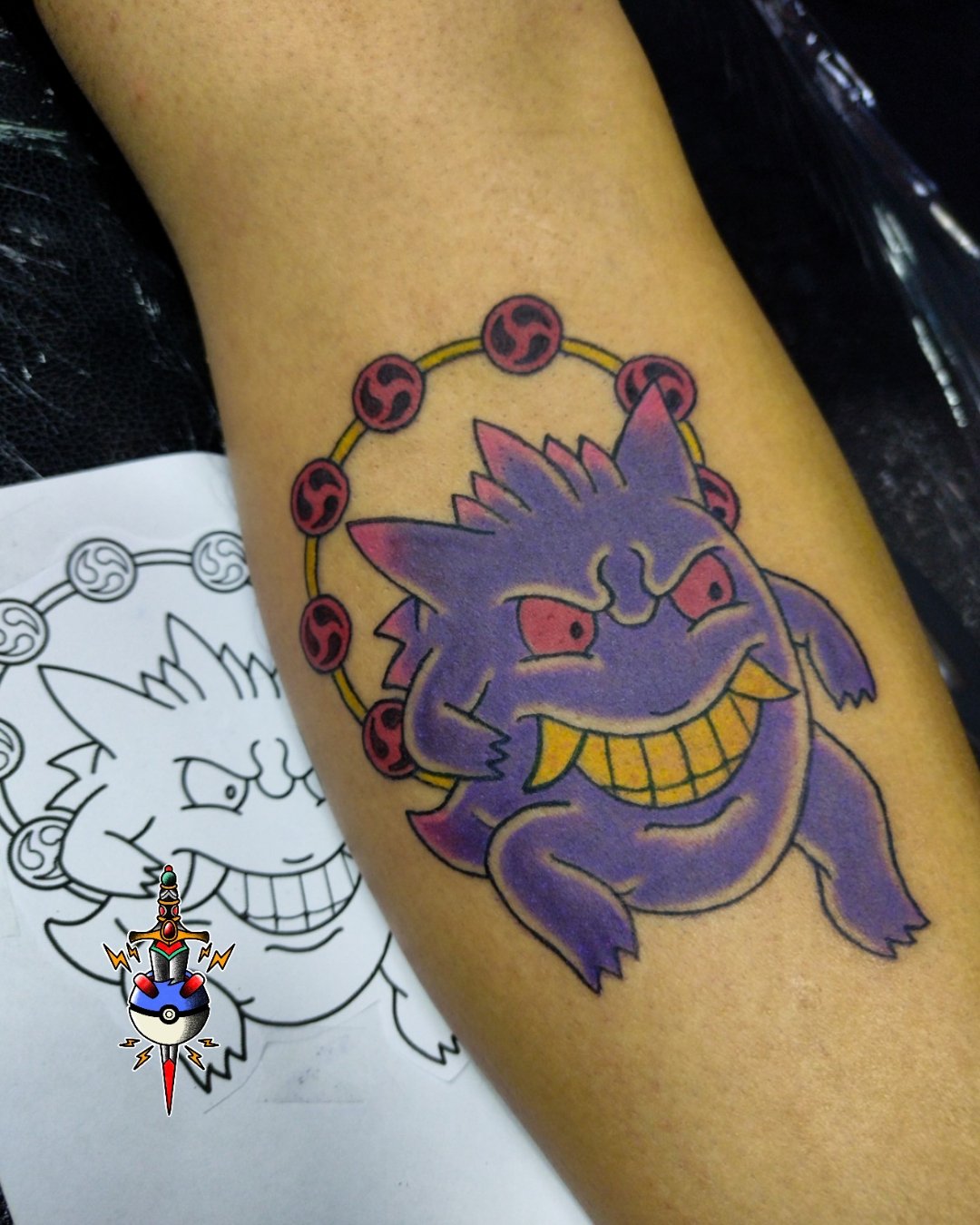 Gengar and Shiny Gigantamax Gengar tattoo I did last year! Hope you like it  :) : r/pokemon