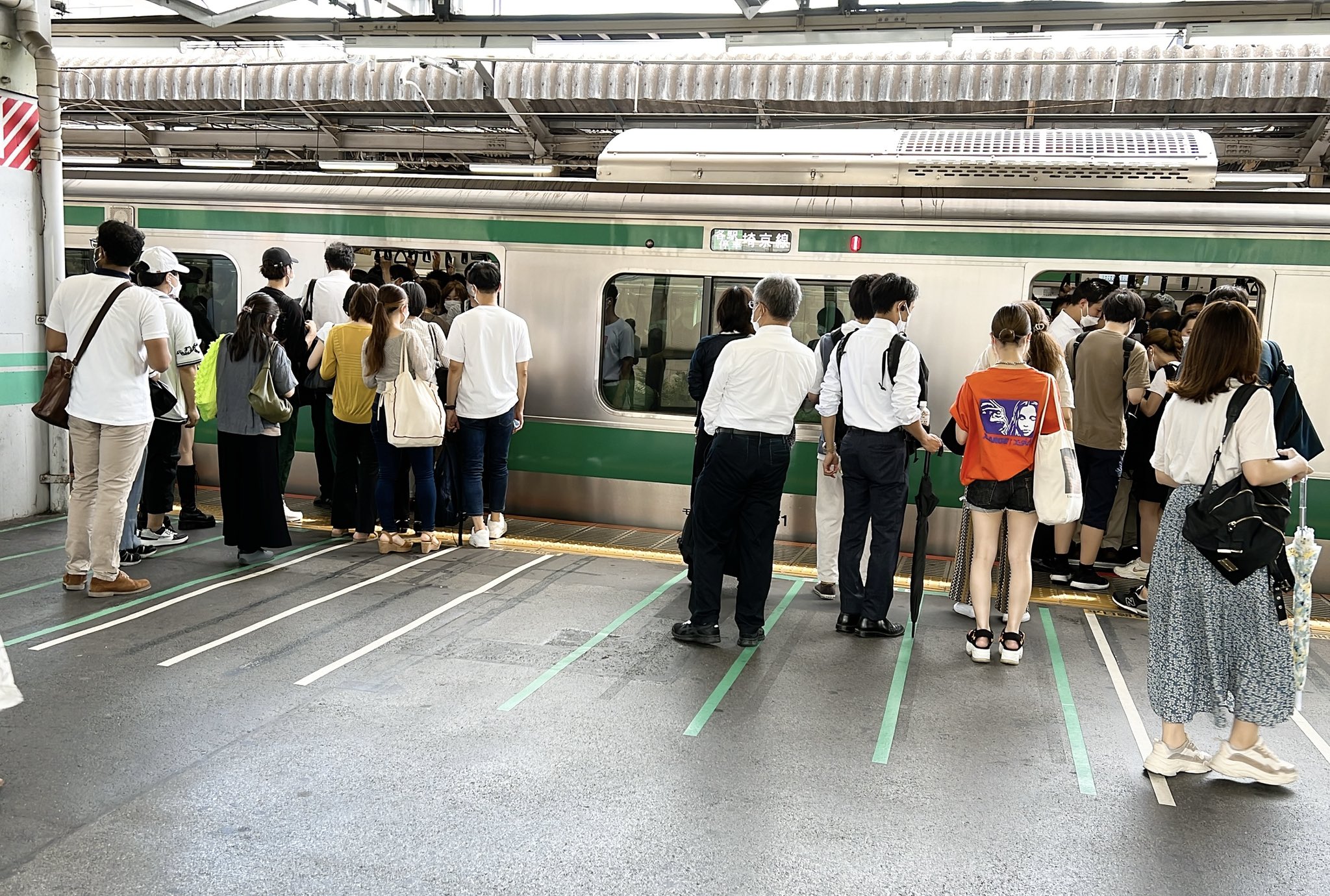 若山 倫 ワカ 食べ歩き飲み歩きが大好きな下町snsアドバイザー 東京都台東区 電車遅延 7月5日 火 9 30のツイートです Jr埼京線が 理由はよく分からないけど遅れています 赤羽駅で上り電車を待つ人の数が凄くて 1回では乗り切れないほど お出かけ