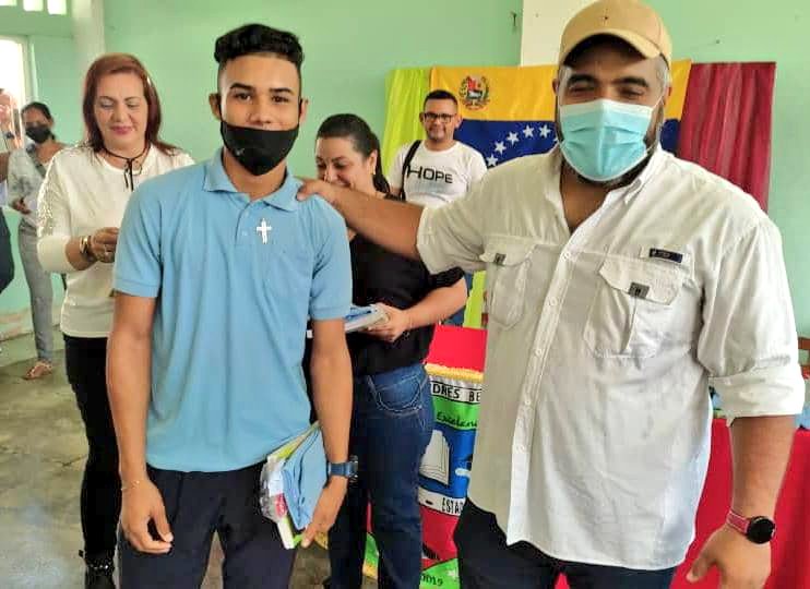 PemonPSUV's tweet photo. #DigamosPresente https://t.co/cVahVbuj46