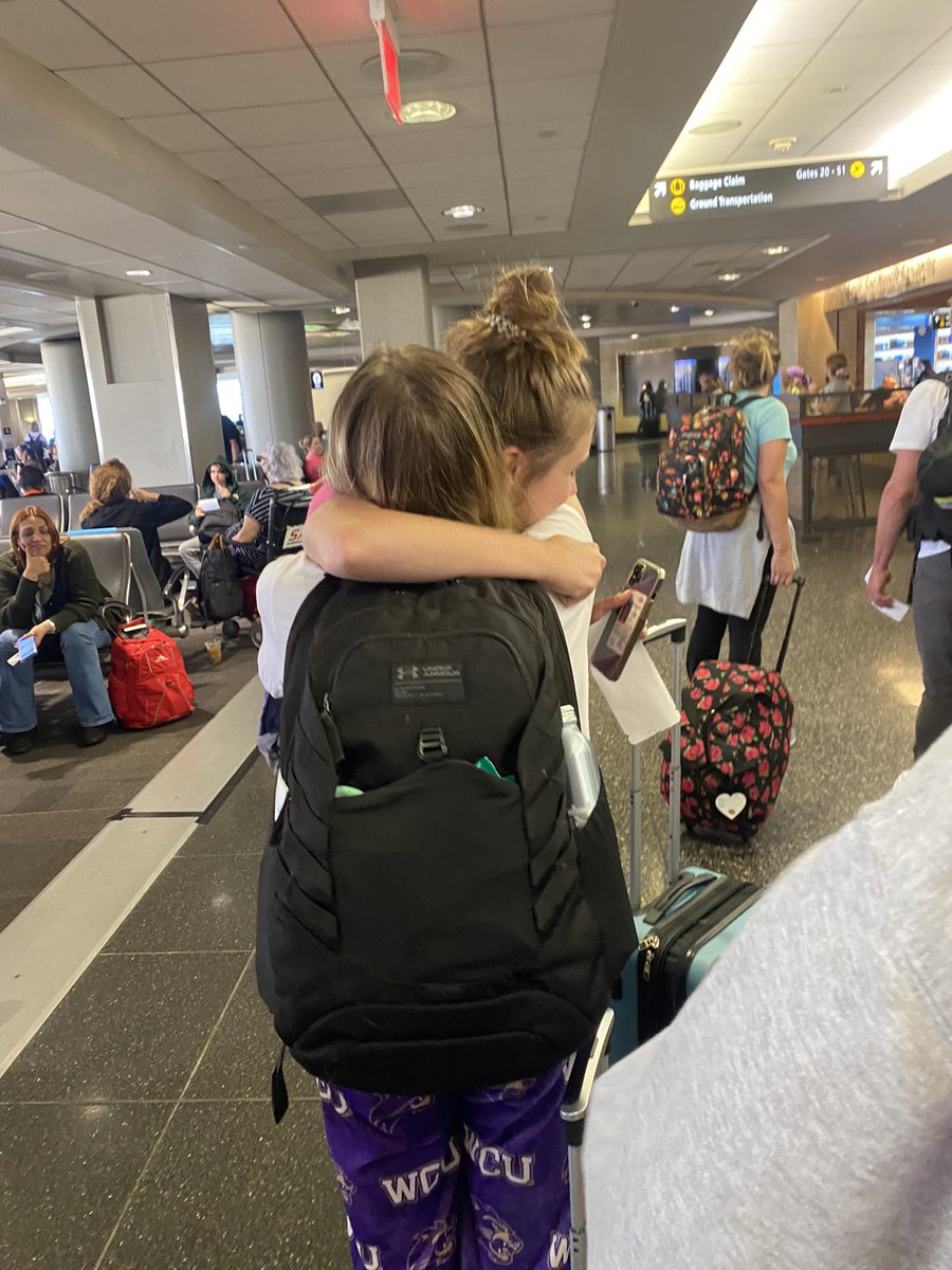 Julia McClannon tweet media