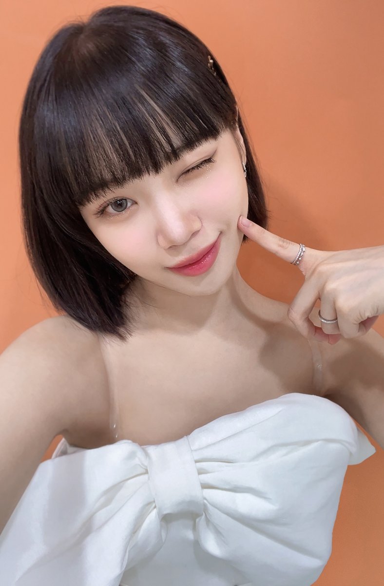 LE SSERAFIM GLOBAL (SLOW) on X: [PHOTO] 220705 The First Moment of LE  SSERAFIM Phase 2 — New set of Unreleased Selfies (12) 🔗:  t.coQrjMyacORq @le_sserafim @IM_LESSERAFIM #LE_SSERAFIM #르세라핌  t.coQAeIGVj2KO  X
