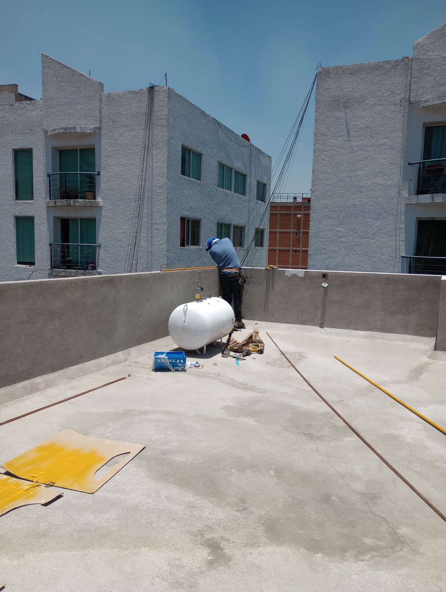 Electricista Plomero tweet media