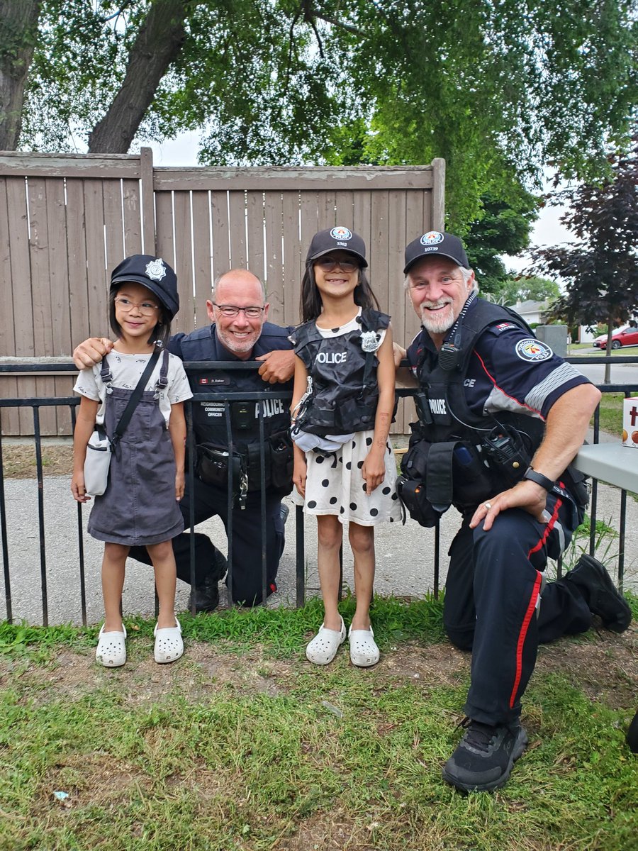 Great night for 'Coffee with a Cop'!
Thanks to all that came out and introduced themselves! We got some great ideas for future events!
<a href="/TPS43Div/">43 Division</a> <a href="/TPSRydzik/">Dave Rydzik</a> <a href="/TPS_CPEU/">Community Partnerships & Engagement Unit (CPEU)</a>