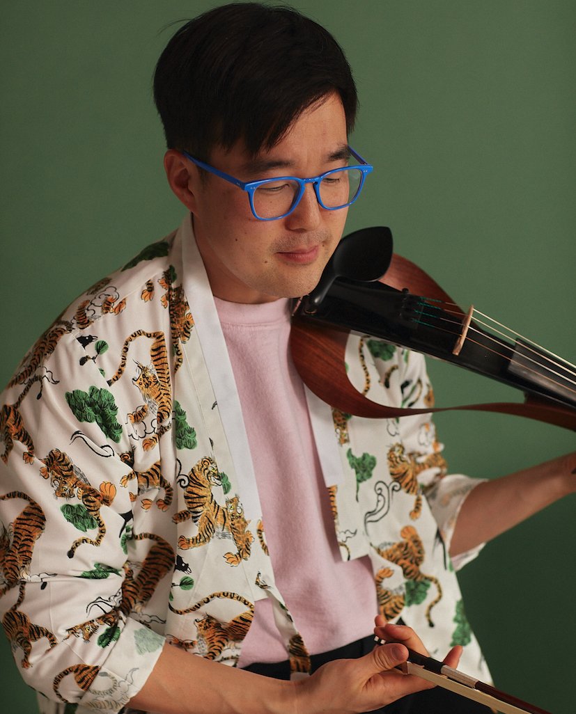 New Podcast Ep on <a href="/orartswatch/">Oregon ArtsWatch</a>: I feature the incredible <a href="/Joe_Kye/">Joe Kye 계현</a>, violinist-looper, young dad, and now producer of "Tiger Tiger" a one-day festival with AAPI music, food and community groups.   #StopAAPIHate
orartswatch.org/joe-kye-music-…