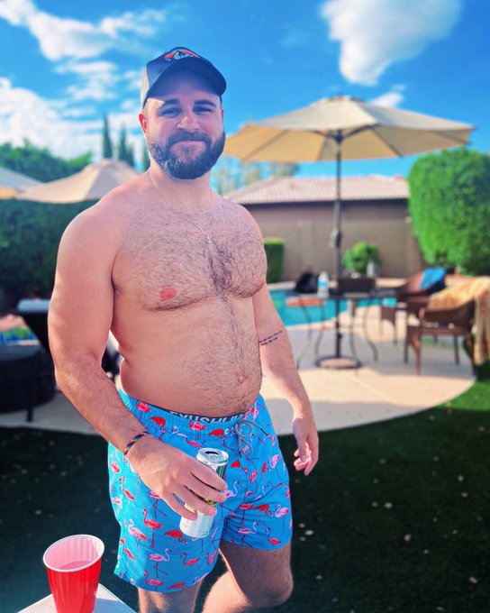 Happy fuck the supreme court day to all my American followers 🥰🇺🇸 https://t.co/oTiFEm2177
