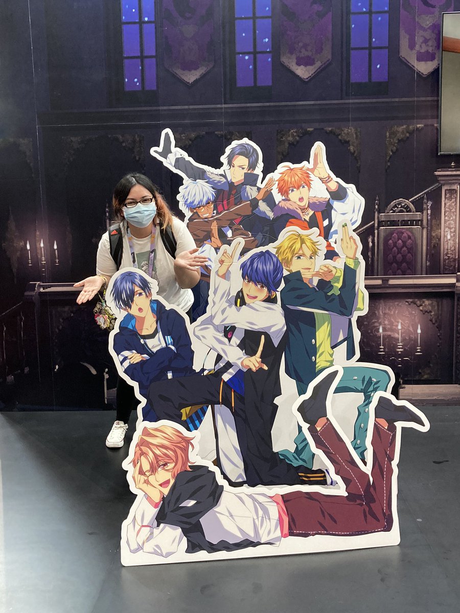 Chanty_I12's tweet photo. At the obey me booth at anime expo #AnimeExpo #AnimeExpo2022 #ax22 #obeymeMAX2022 #obeyme https://t.co/eEu5F1jetc