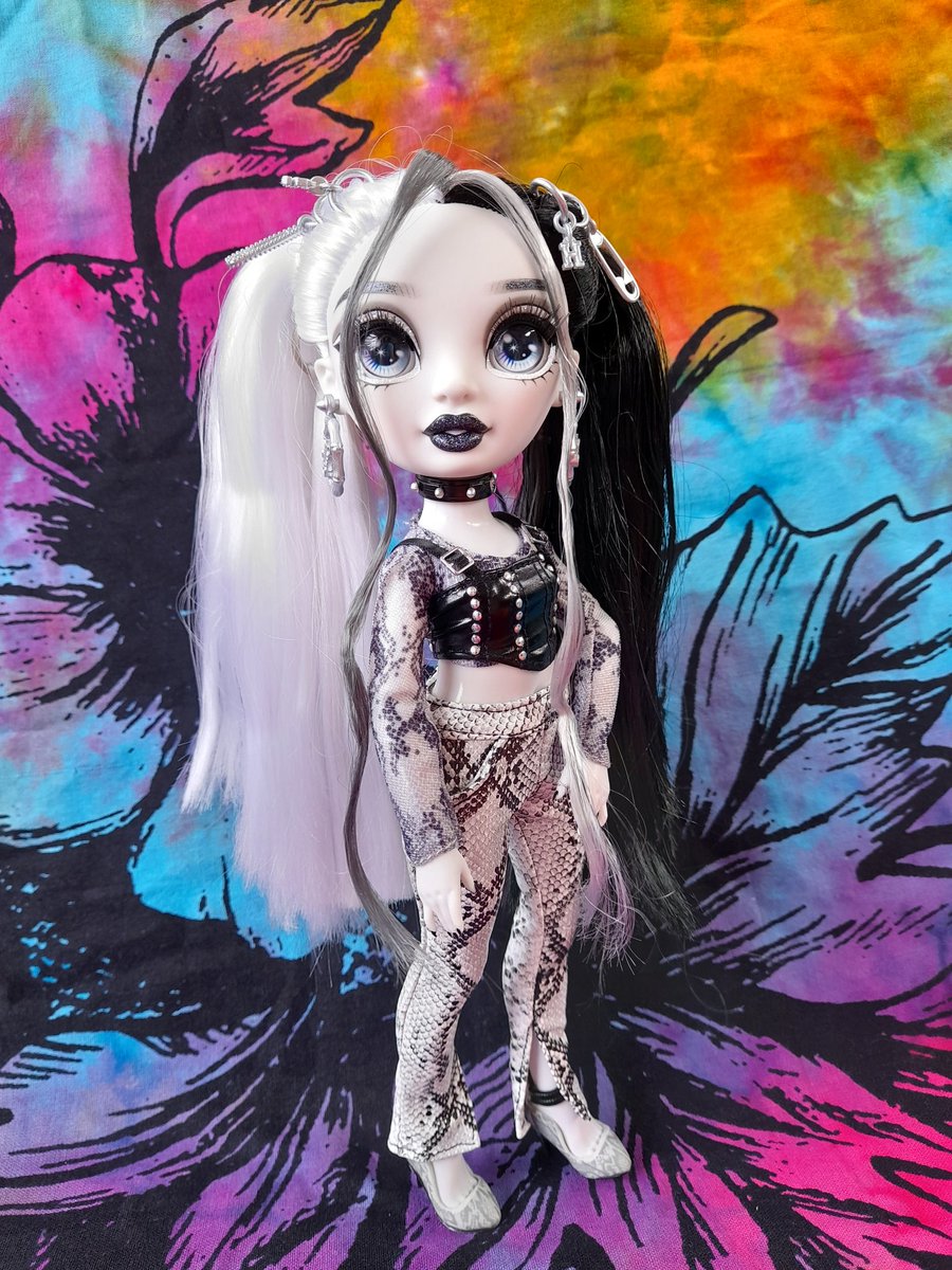 Sergioo506's tweet photo. #HeatherGrayson
#ShadowHigh #LetYourTrueColorsShine #CollectTheRainbow #ShadowHighSeries1 #RainbowHigh https://t.co/nemqtQUEZx
