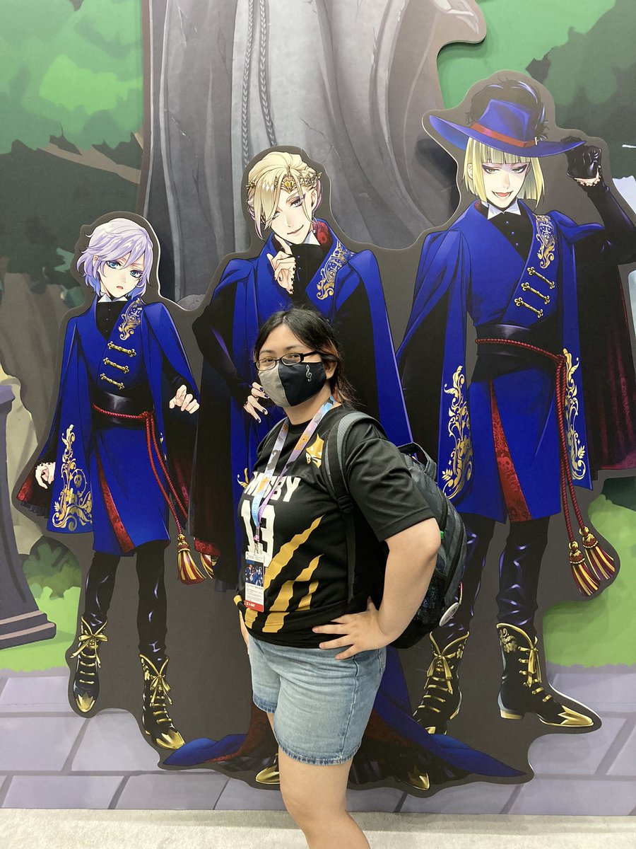 Chanty_I12's tweet photo. With my Twisted Wonderland boys ππ #twistedwonderland #AnimeExpo2022 #AnimeExpo #AX22 https://t.co/KzuiVdBWrj