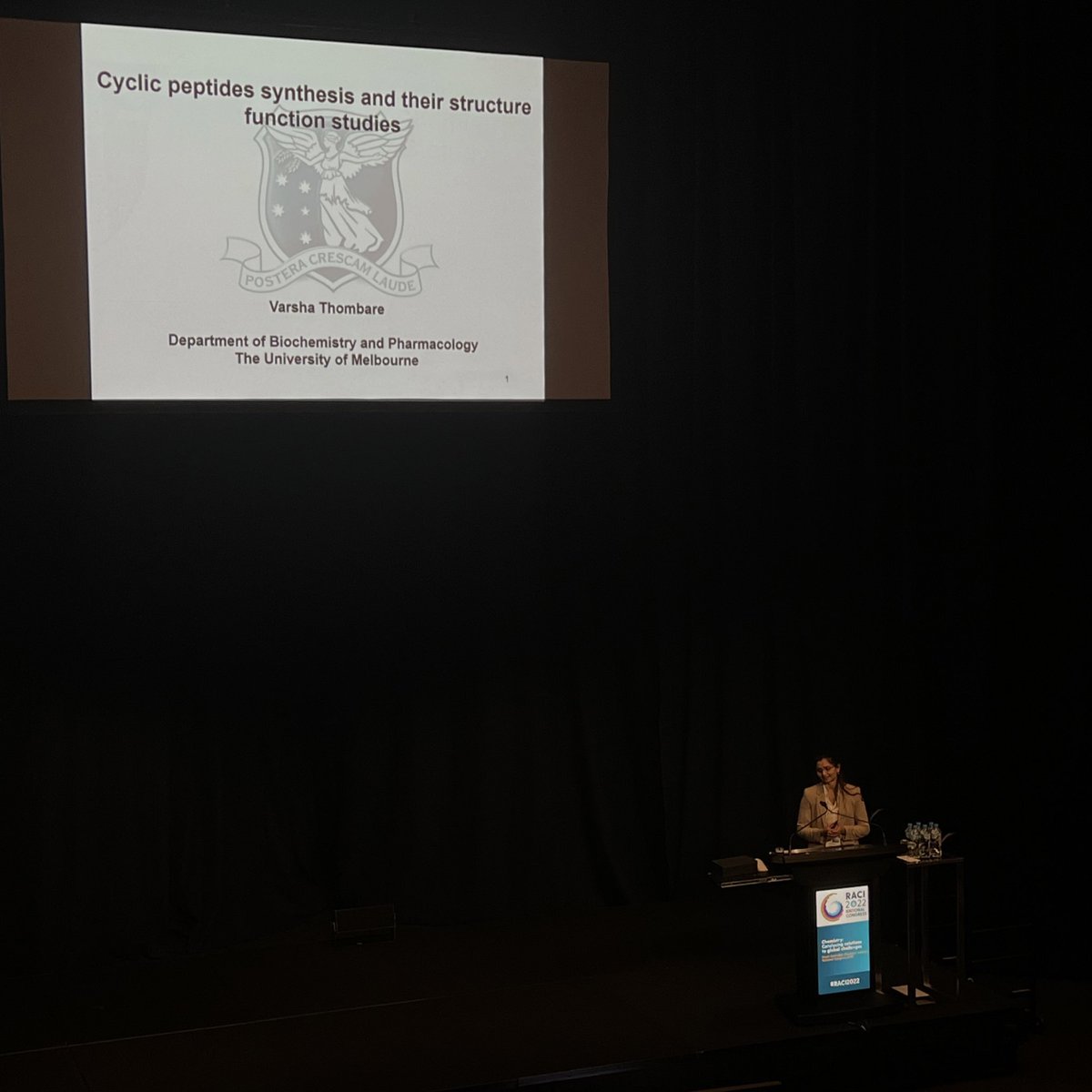 JomoKigotho's tweet image. And finishing the session off with @varsha_thombare, fresh off winning the Graham Johnston award for the best thesis, and now talking about bicycling peptides as anti cancer agents 🚲🌀♋️