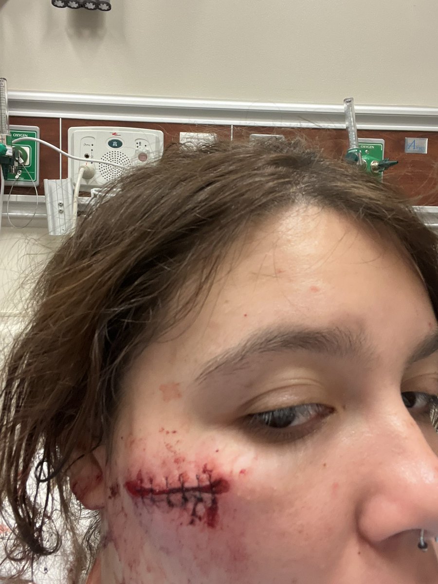 lilli ≧◡≦ tweet media