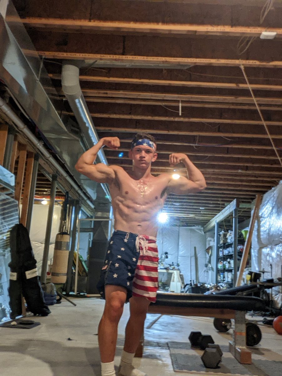 Lucas45282317's tweet photo. HAPPY 4TH🇺🇸🎇🇺🇸🎇🇺🇸
@JagWC https://t.co/EfhUPmKygx