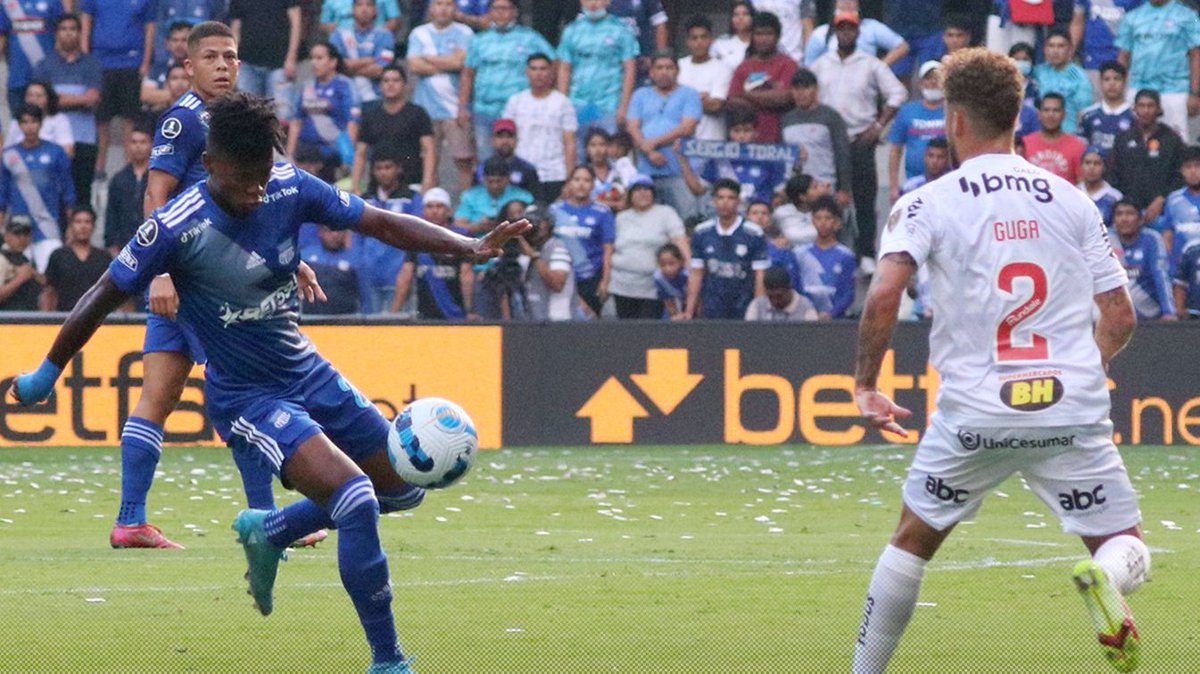 #CopaLibertadores 
#GloriaEterna 

¿Quienes clasifican a cuartos?

⏰ 19:15
 Estadio Mineirão
1.30 #MINEIRO (1) x 5.00 x #EMELEC (1) 10.00

⏰  21:30
🏟️ Tigo La Huerta
2.35 #LIBERTAD (1) x 3.10 x #PARANAENSE (2) 3.10

💰 Link para apostar:
online.codere.bet.ar/promoRedirect?…