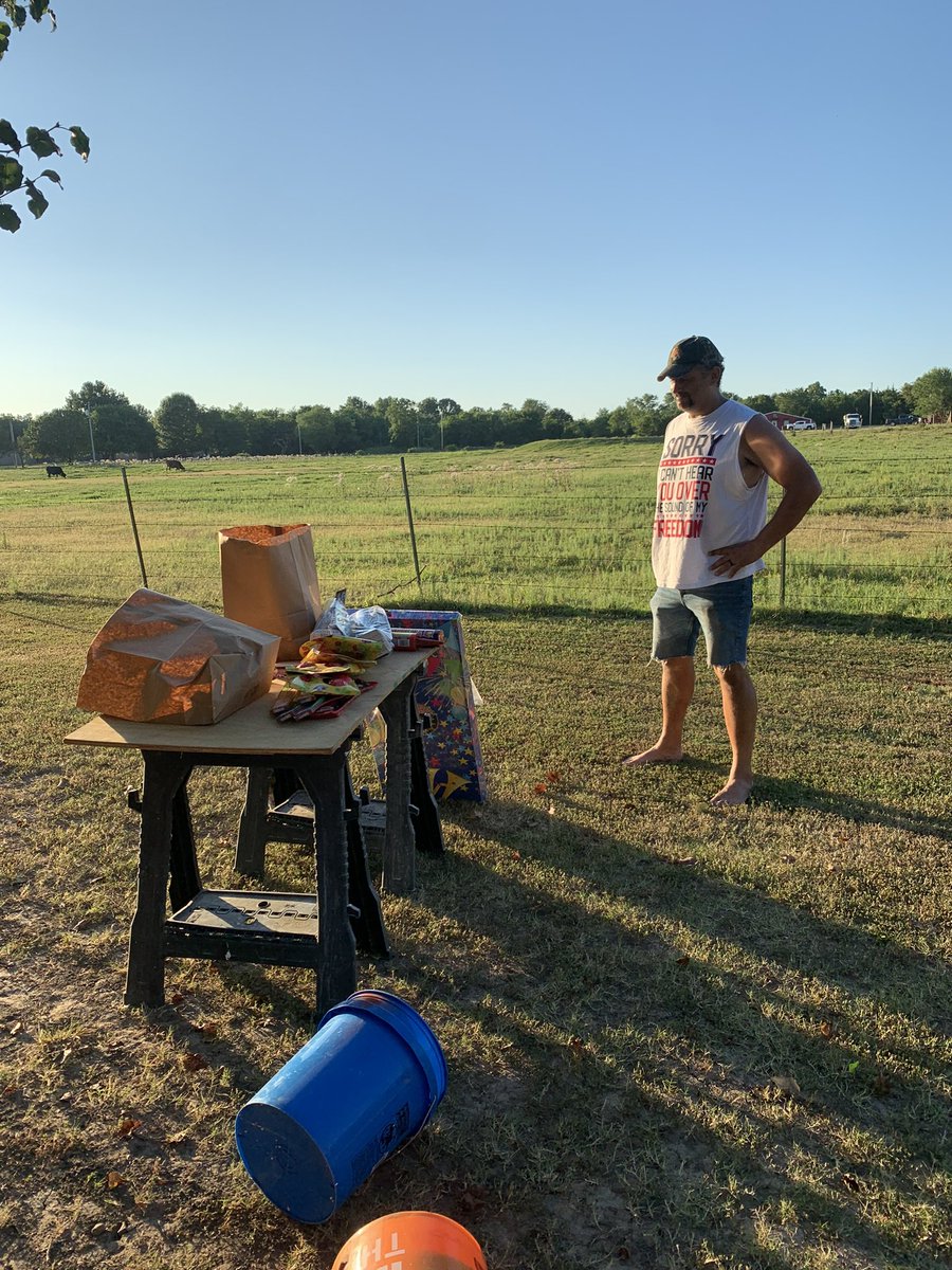 BubbaBurcham's tweet photo. What should we shoot off first? #dadstance https://t.co/QKy9PL4gya