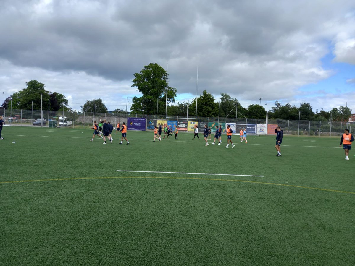 Massive Thanks to <a href="/Scotlandteam/">Scottish Rugby</a> 7s for leading a fantastic session and joining in and showing us how it’s done ❤️💚🦅🏉 #HereforHighland #AsOne