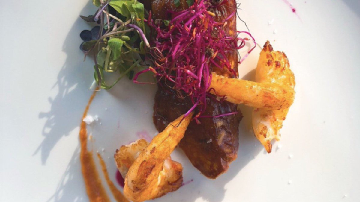 ChantarellaRest's tweet photo. Todos los que amamos la innovación y los platos únicos con personalidad, sabemos que al comer se usan los 5 sentidos. Y tú, ¿qué opinas?

#platos #receta #ilovechantarella https://t.co/Z4vf9jPfM0