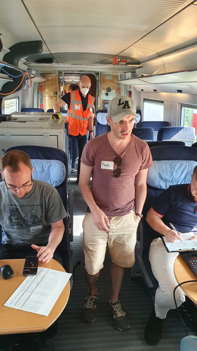 GrafHolger's tweet image. @Fraunhofer_IGD on board of advanced train lab to check on AI enabled edge processing for the next gen ICE... Dr. Pavel Rojtberg checking of system parameters shortly before take off...in collaboration with @unleashlive #visensys #deutschebahn #DB