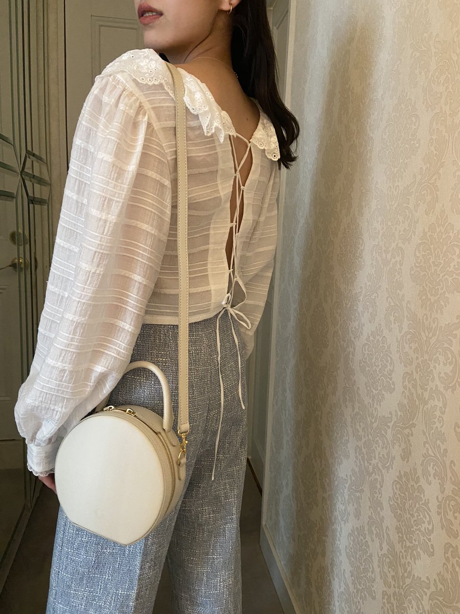 Verybrain's tweet photo. Verybrain
leather circle bag 🍨🤍

https://t.co/sITkkl6T6c https://t.co/dhbvZXUITG