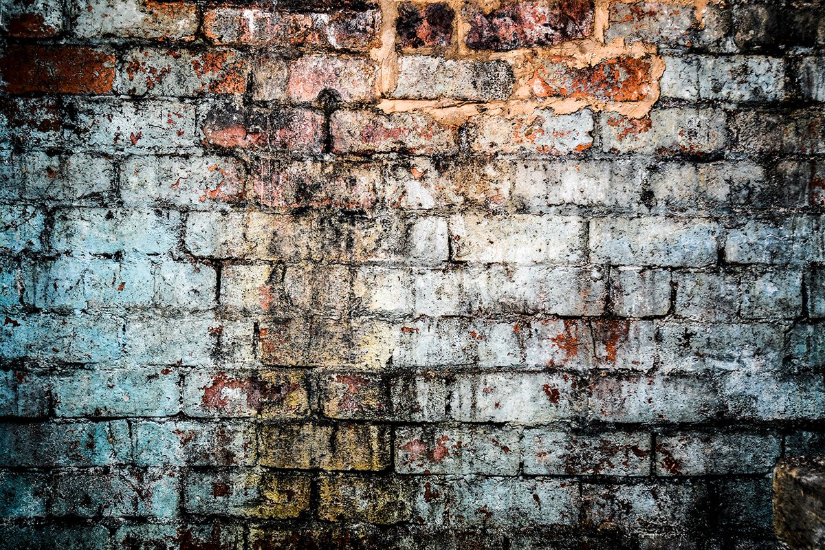E2aEsholt's tweet photo. Refresh: Photography In Nature

Sharing Images from the Production of Week One Video Tutorials - Fill The Frame

Photo Credit: Yvonne Roberts

A close up from inside the cellar at Esholt Hall, revealing an interesting colour palette, rich textures and indicators of ageing. https://t.co/M6ZNqgiOBy