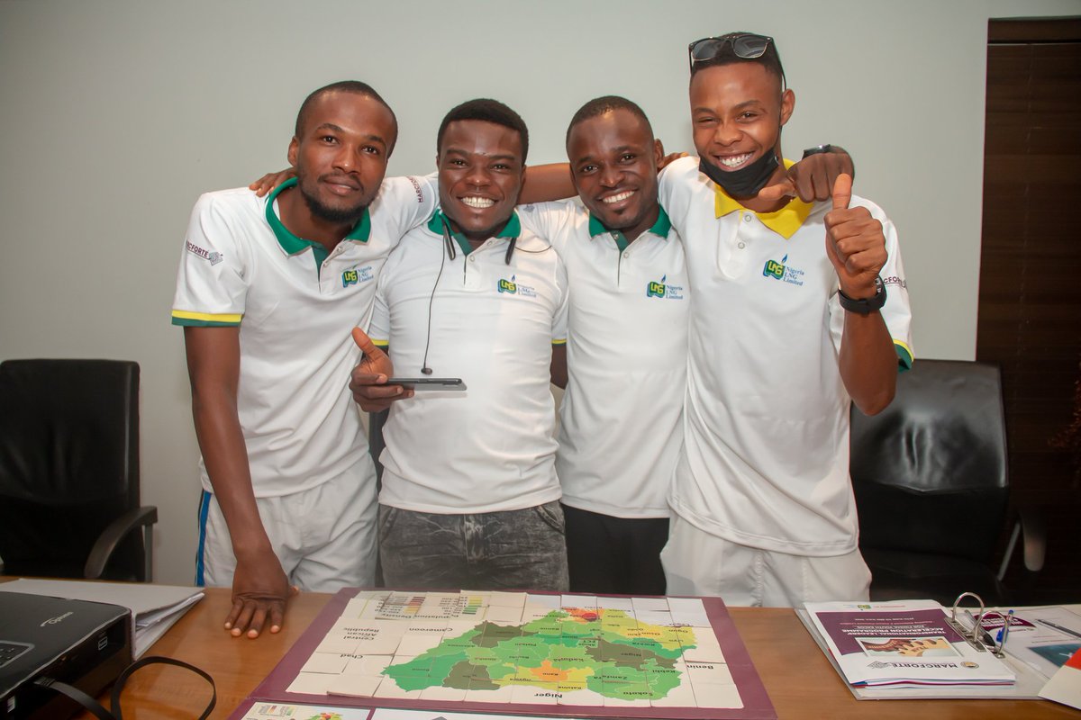 marcforteBC's tweet photo. Great time with FINIMA community youth excos.

Transformational Leaders' Acceleration Programme in collaboration with NLNG @nigerialng  was so impactful and engaging.

@modupemarcdee

#finima 
#nlng 
#marcforte https://t.co/v31obnOHes