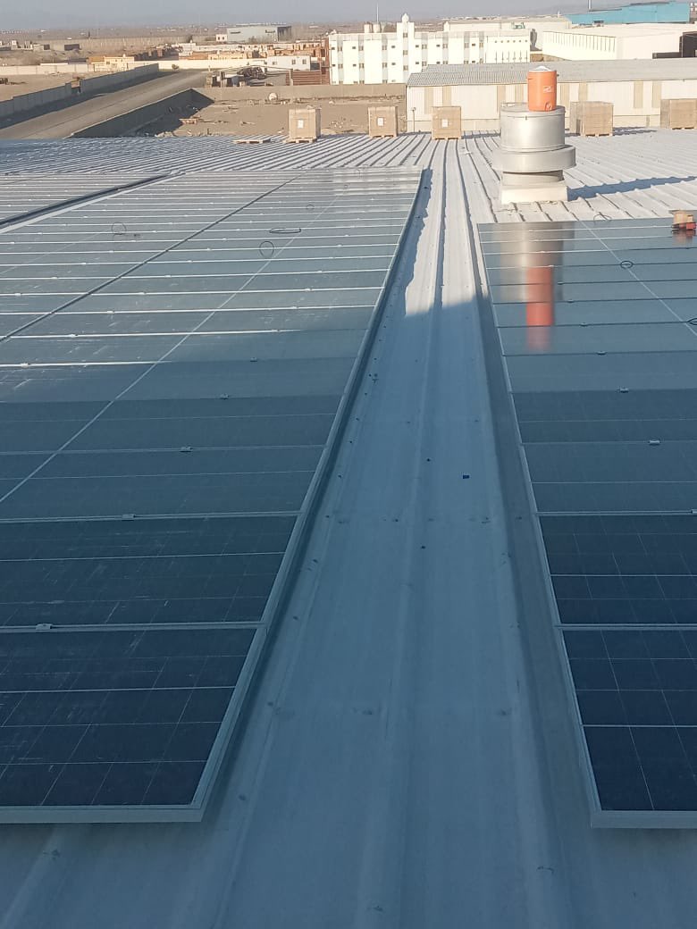 power_lines_Co's tweet photo. On-Going Installation of 1MW Roof Top Solar System - #Rabigh #KSA #خطوط_الطاقة_للمقاولات #solarenergy #PLC_Co. https://t.co/F0jEIt6xaB
