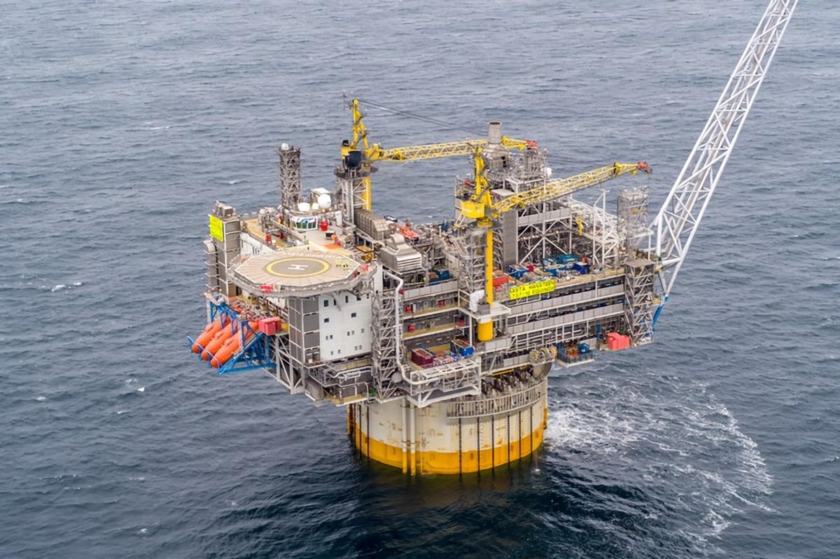 offshoreenergyt's tweet photo. THIS JUST IN: @Equinorโs #oil & #gas output to drop while it shuts in fields as #offshore workers go on #strike - https://t.co/N2DXs1ocH5 - #Norway #offshoreworkers #NorthSea #NorwegianSea #oilandgas #offshoreoilandgas #oilandgasnews #oilandgasindustry #strikeaction https://t.co/y74YlhL0vu