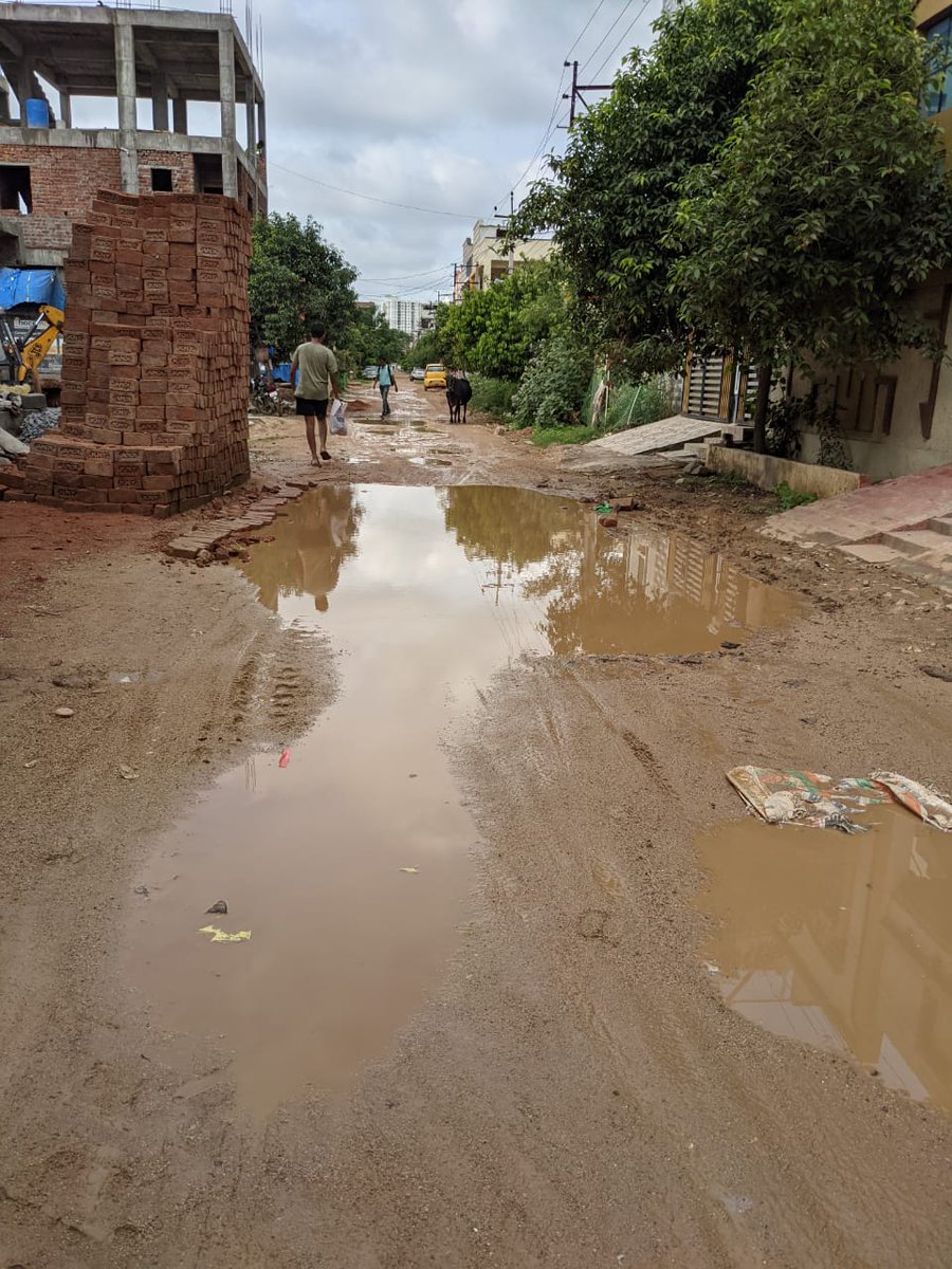 Ram040688's tweet image. @TelanganaCMO @bandlagudajagir @PrakashGoudTRS Shiva Sai Nagar Colony roads are impossible to commute kindly help and take action