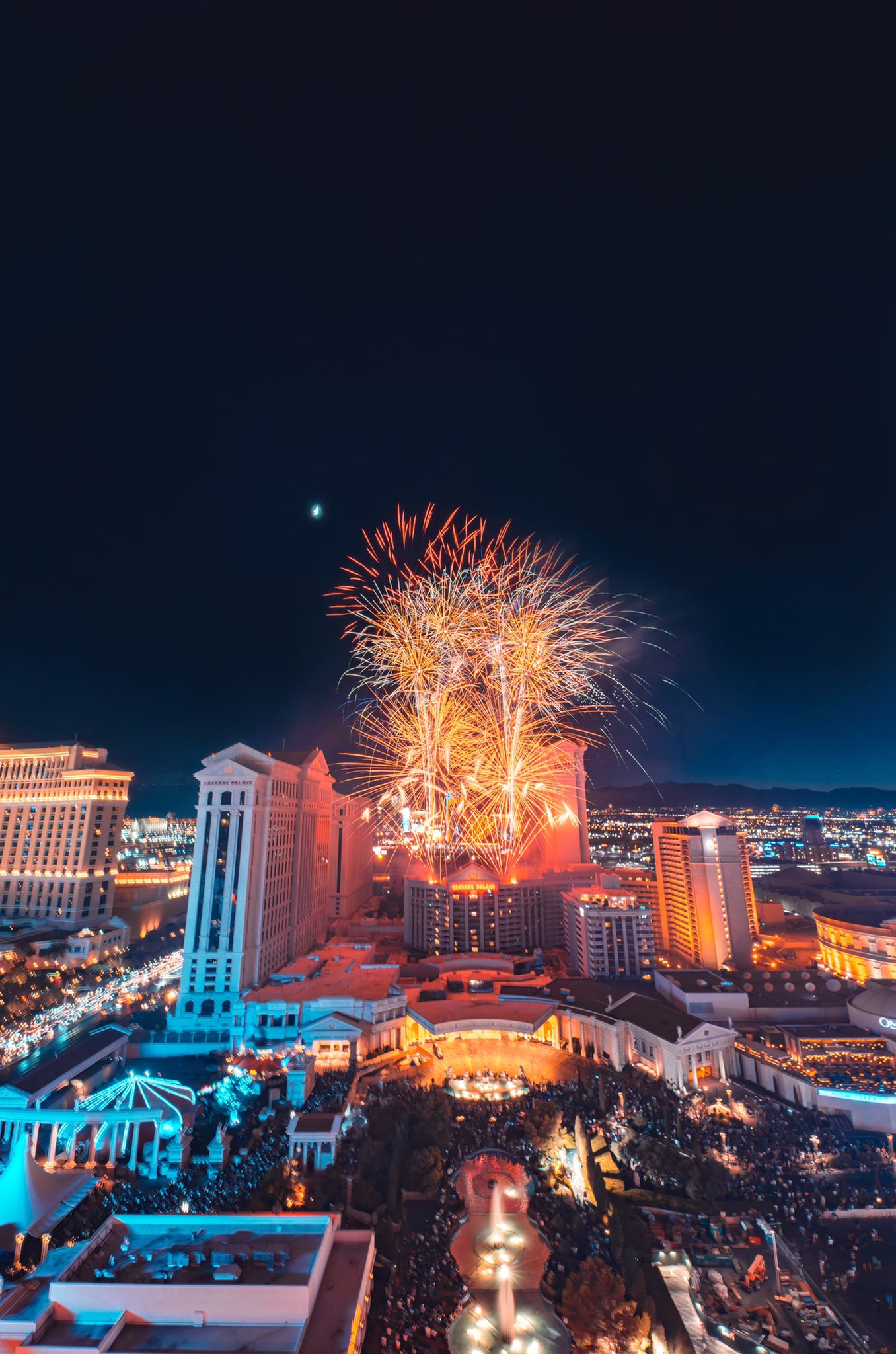 Rio Las Vegas on Twitter "RT Vegas Happy 4th of July from Vegas! 🤩🎆