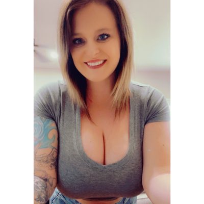 haleyistatted's tweet photo. #NewProfilePic https://t.co/qcQCkf3AGx