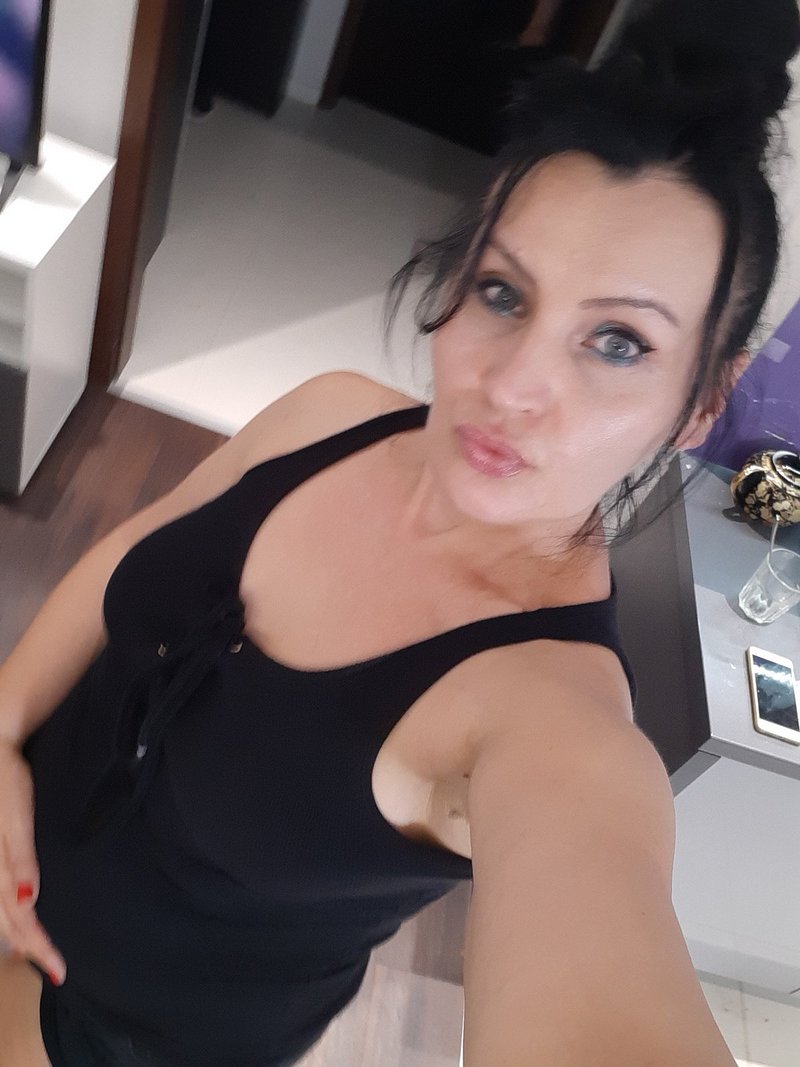 Ben çokmu yüzüne bakılmayacak biriyim neden biri beni beğenmiyor. Bende erkek bulmak istiyorum. Ama centilmen biri yok.