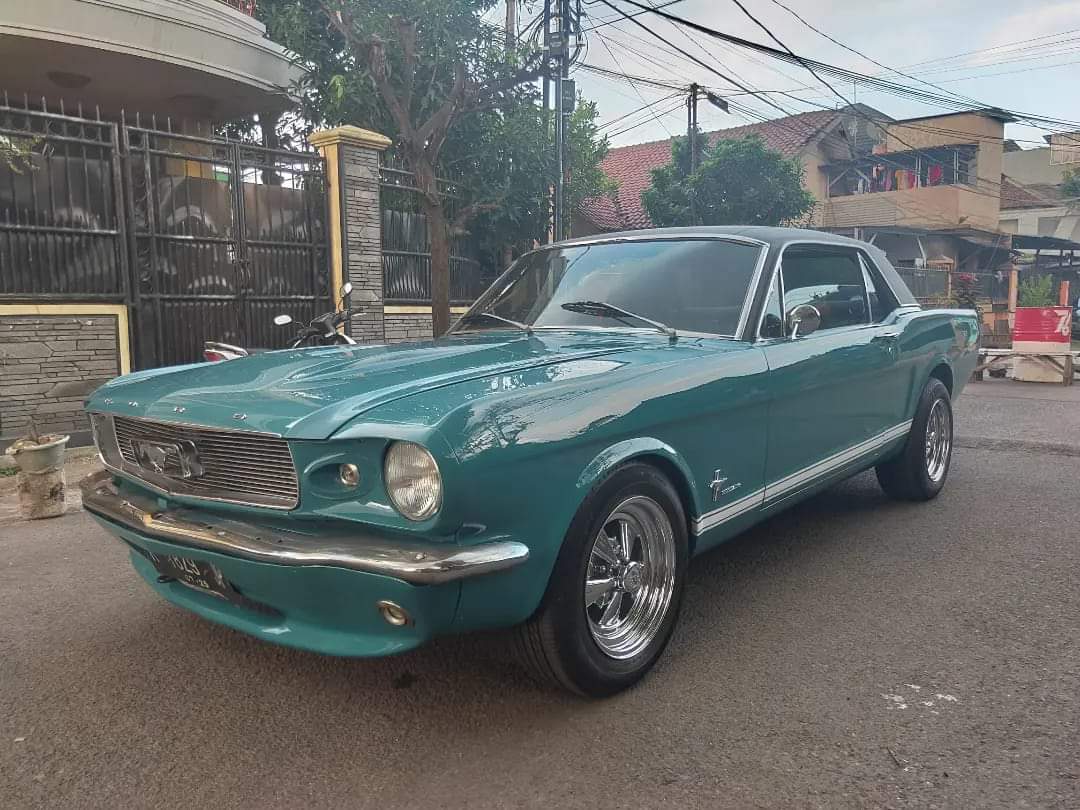 Suka Mobil Tua tweet media